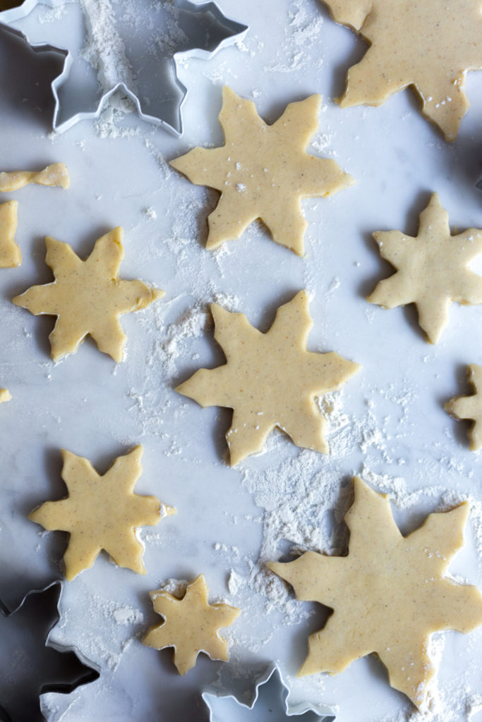 Cardamom Snowflake Sugar Cookies cut