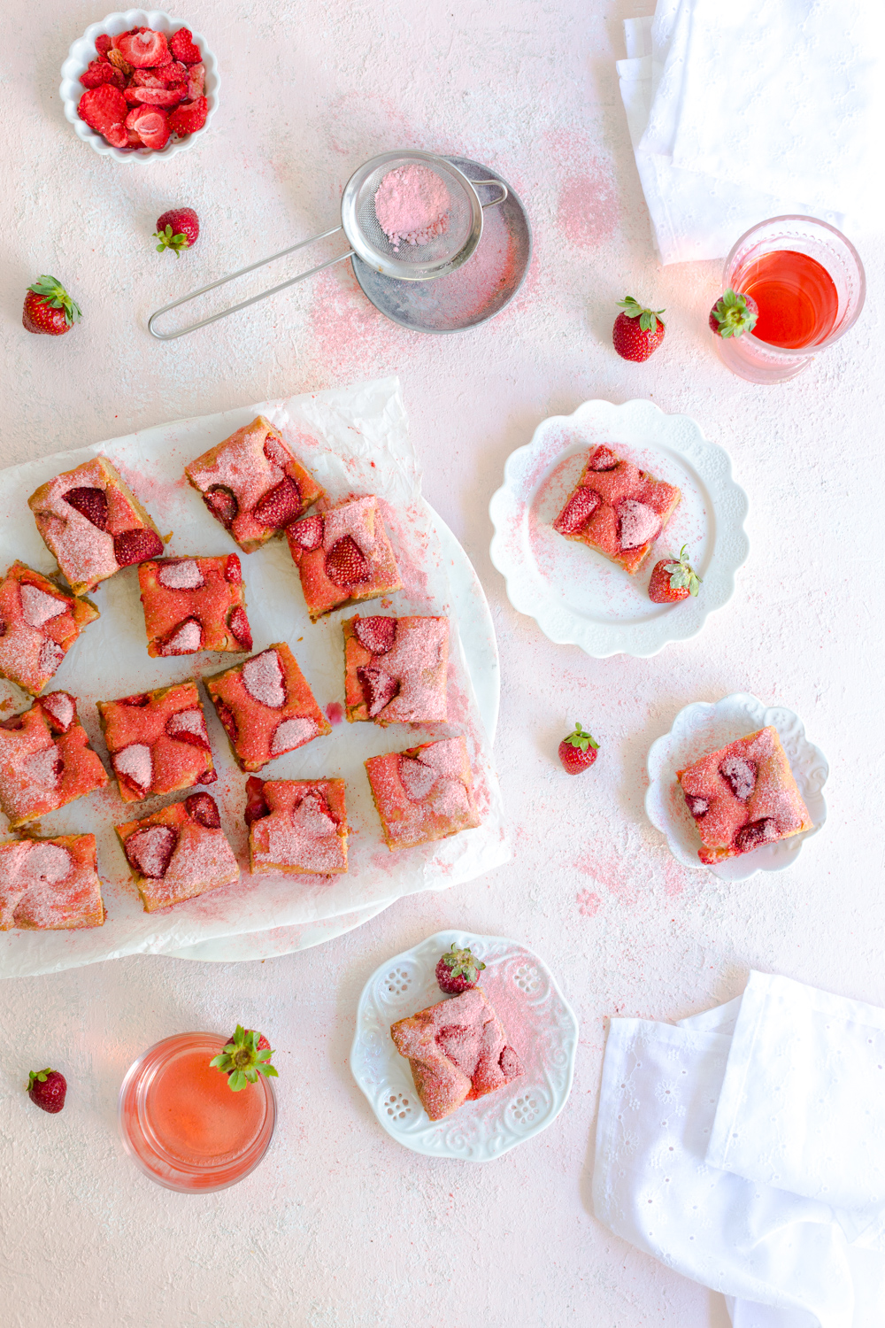 Strawberry Blondies with Rosé