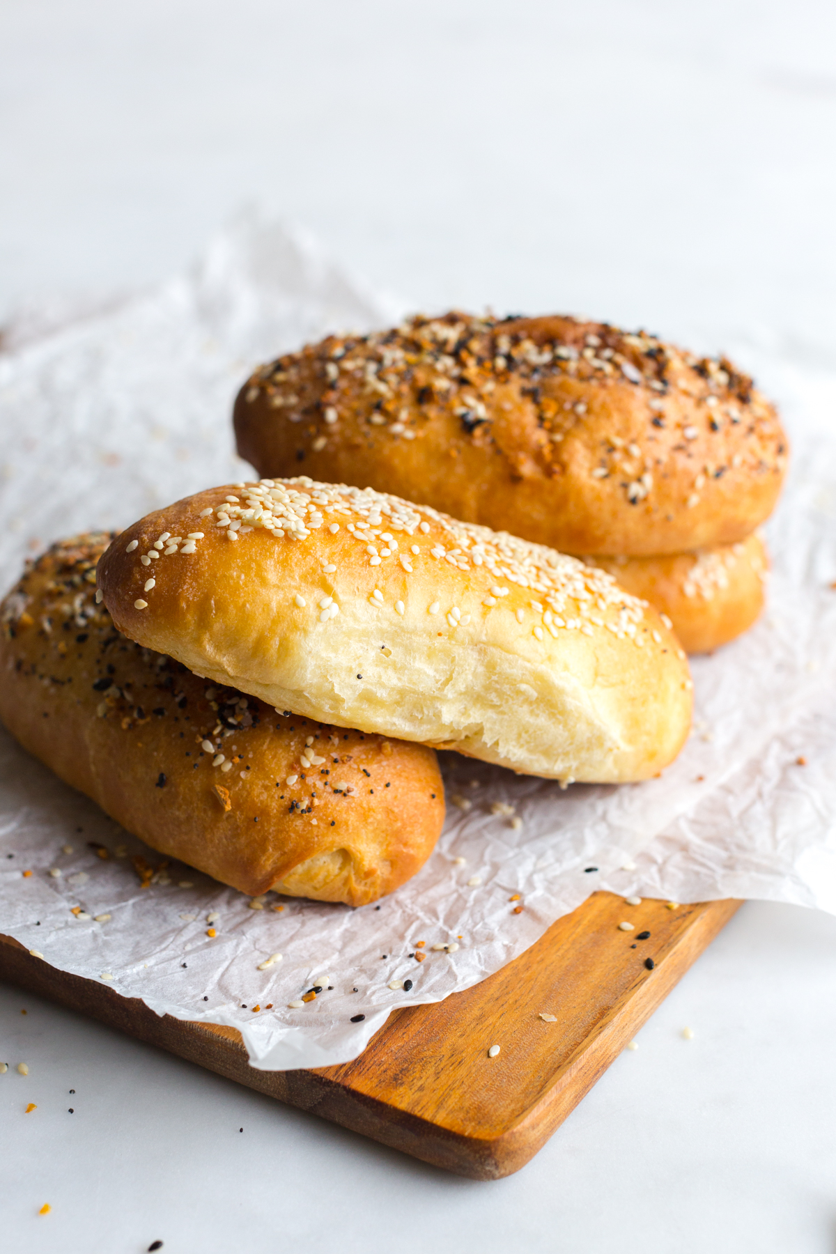 Hot Dog Buns with everything bagel seasoning and sesame seeds