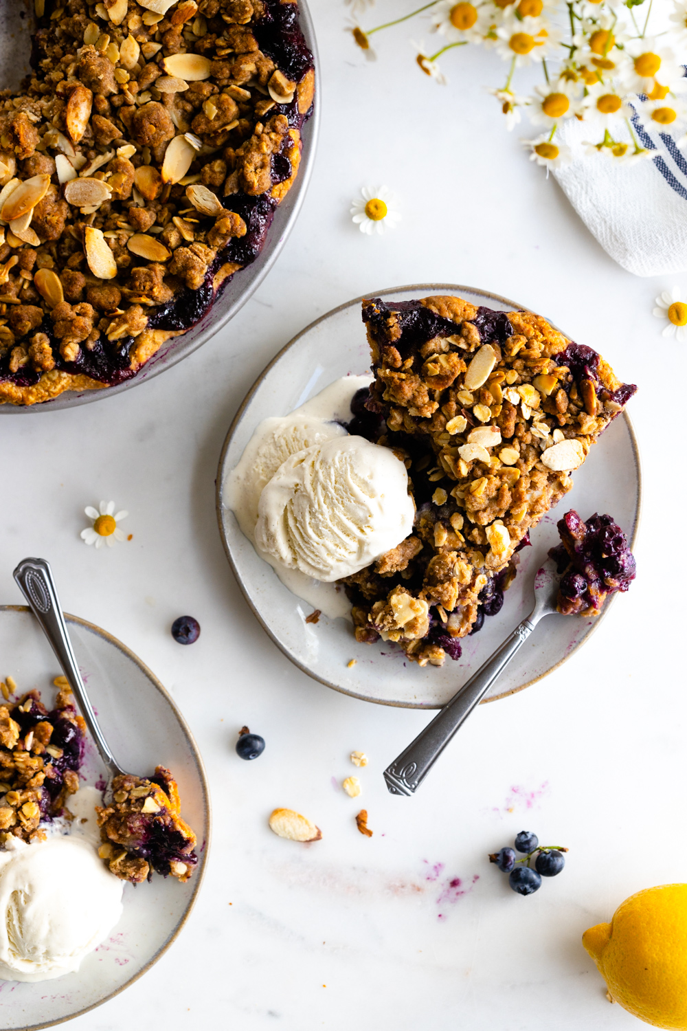 Blueberry Almond Crumble Pie with vanilla ice cream