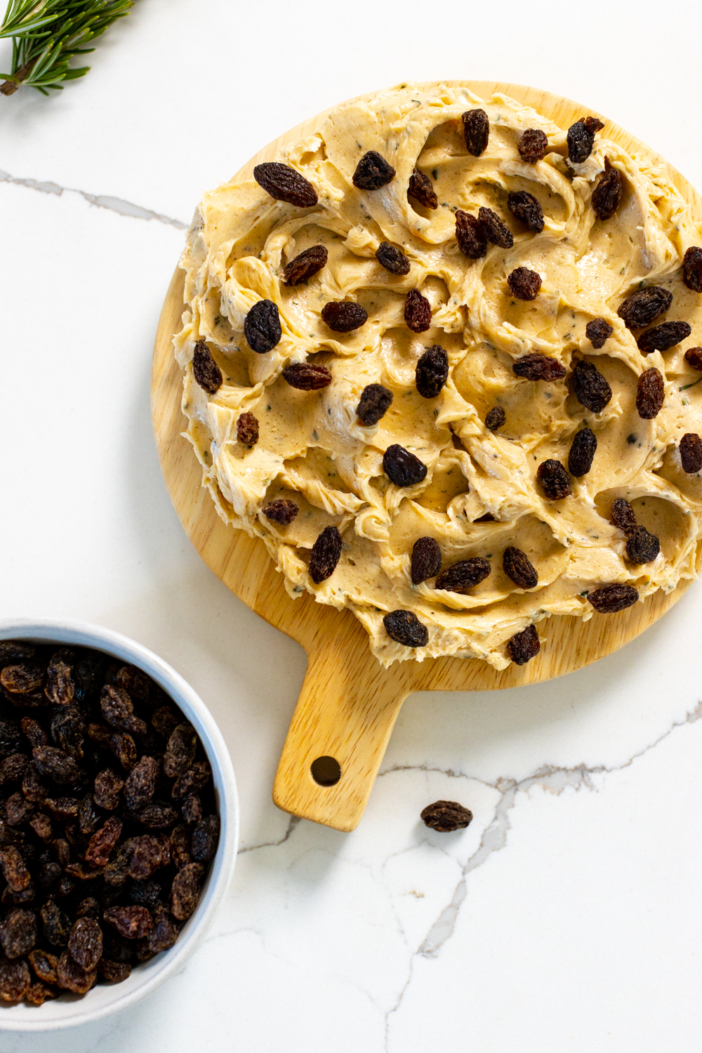 Topping butter board with raisins