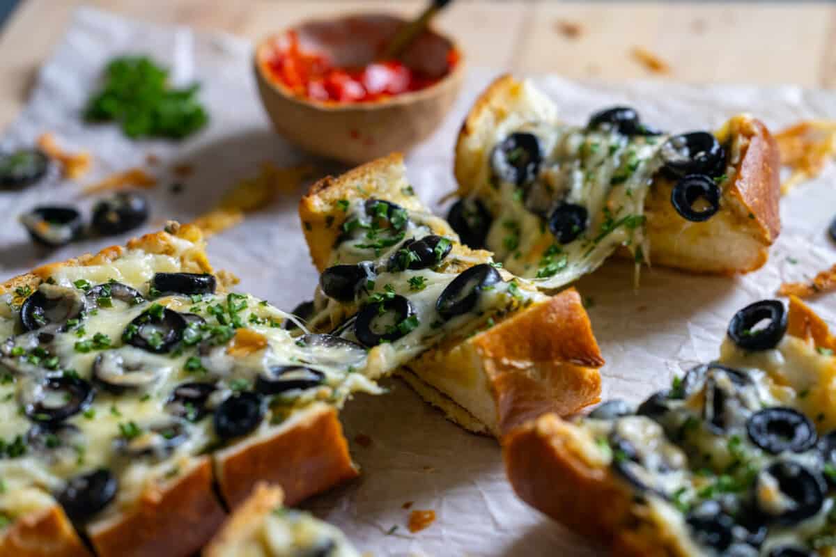 Olive garlic bread cheese pull