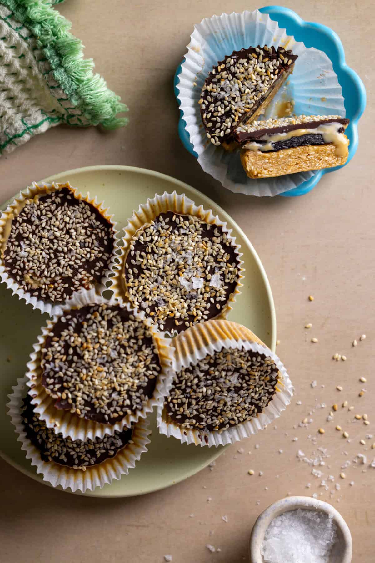 Chocolate Tahini Prune Oat Cups