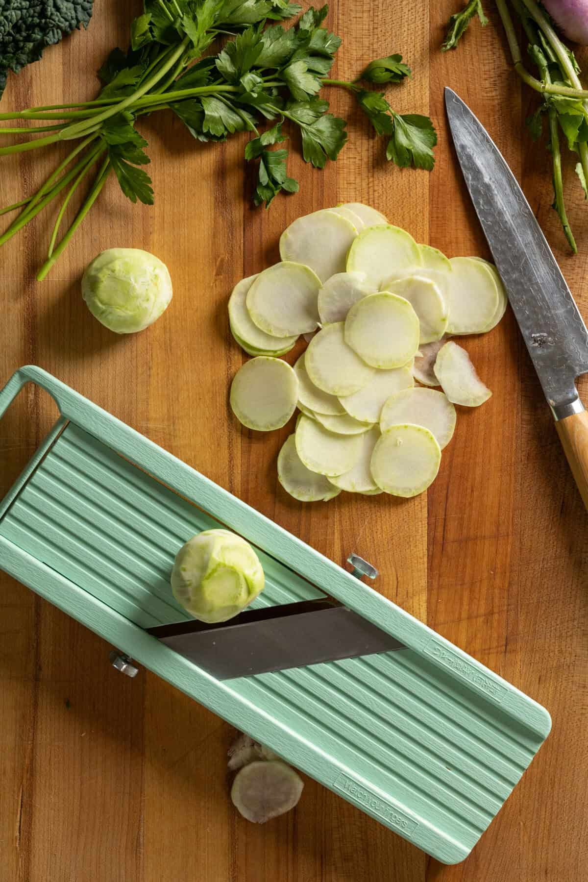 Slicing kohlrabi